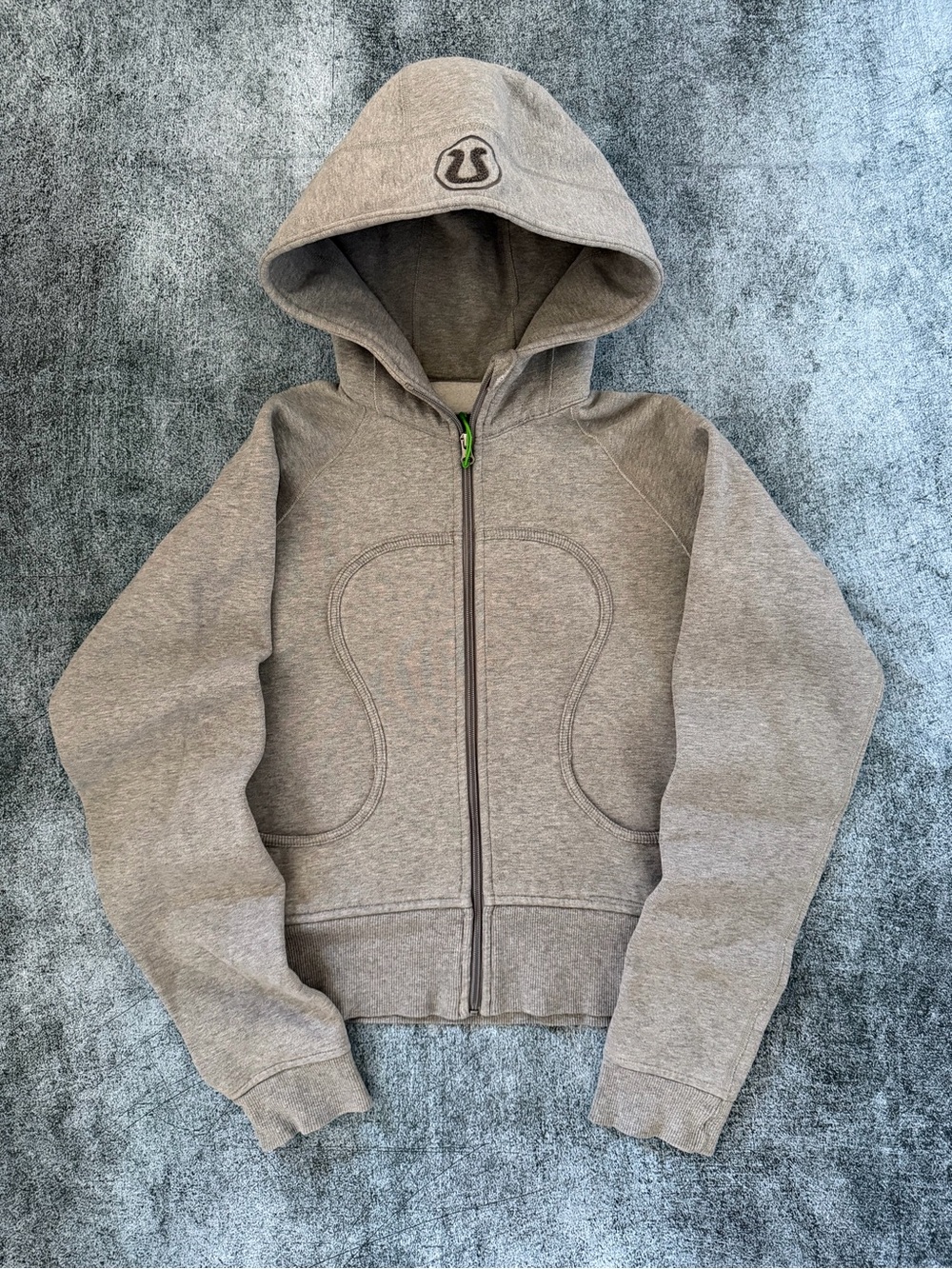 lululemon Scuba Cropped Textured Fleece Embroidered Logo Hoodie Gray